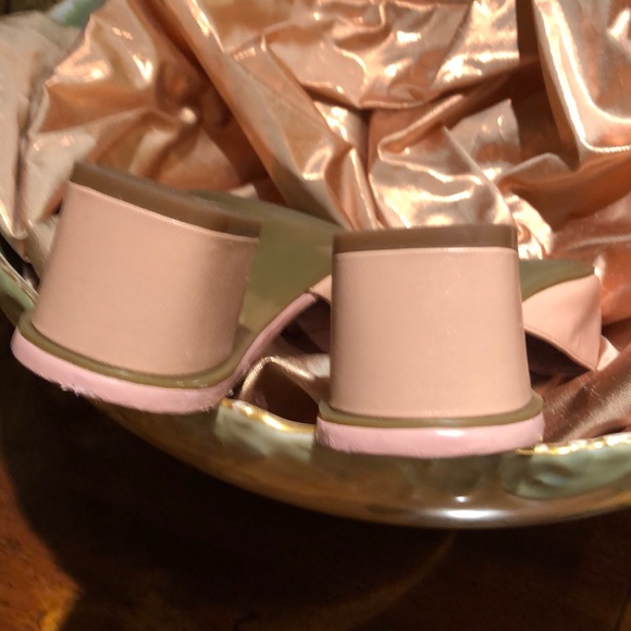 Pink sandals - Picture 3 of 5